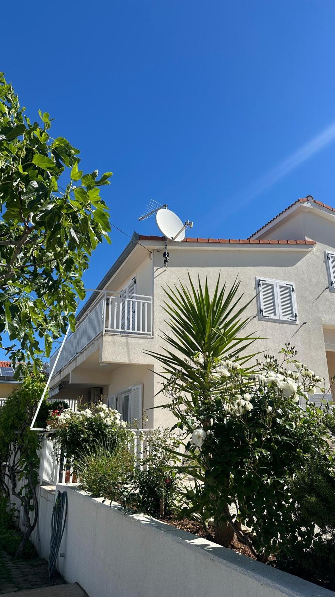 Apartment Arleta Trogir Buitenkant foto